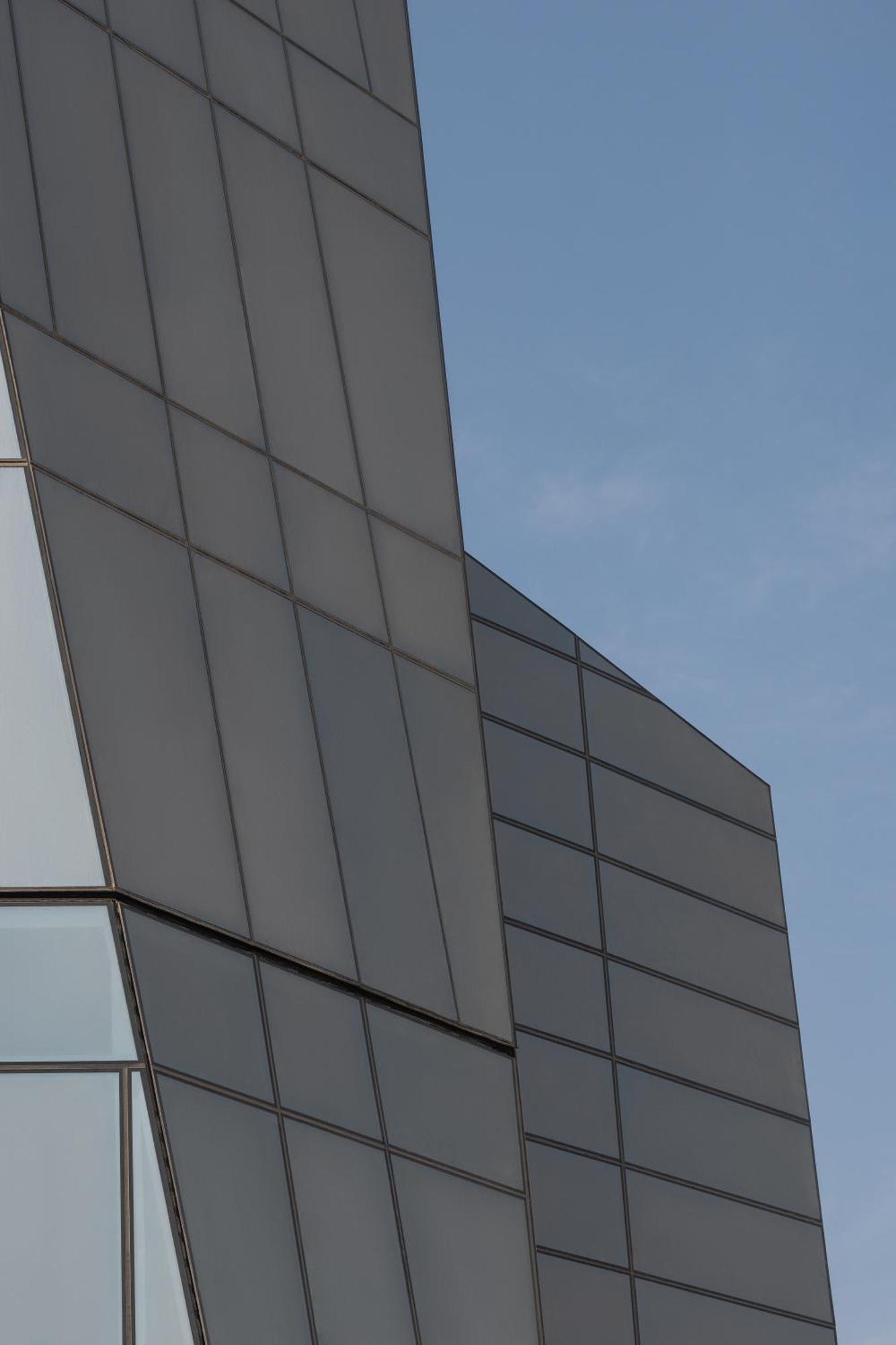 So/ Uptown Dubai Hotel Exterior foto The building's facade