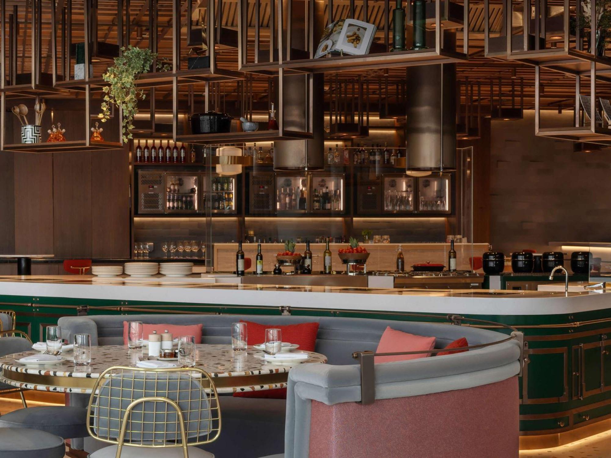 So/ Uptown Dubai Hotel Exterior foto The bar at the restaurant
